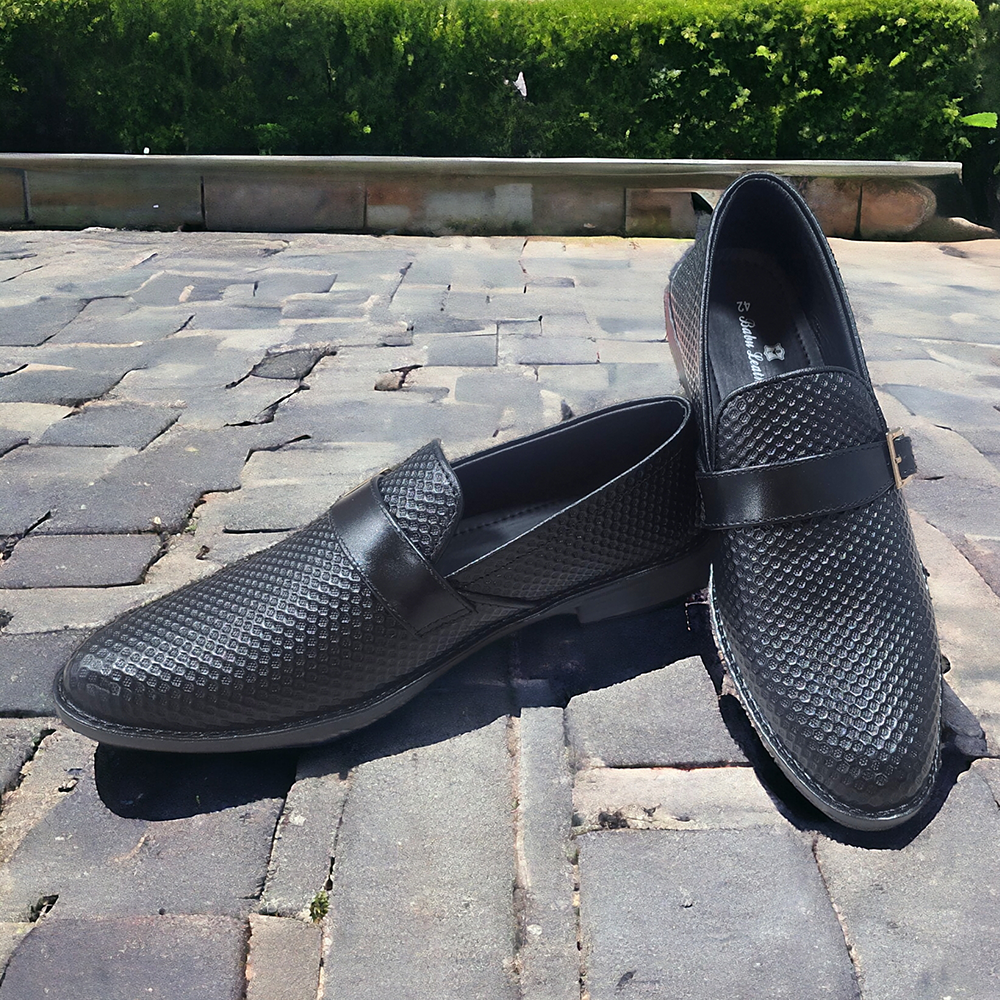 Leather Tarsel Loafer Shoe For Men - Black