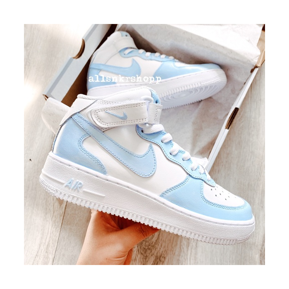 Nike white shoes high neck best sale