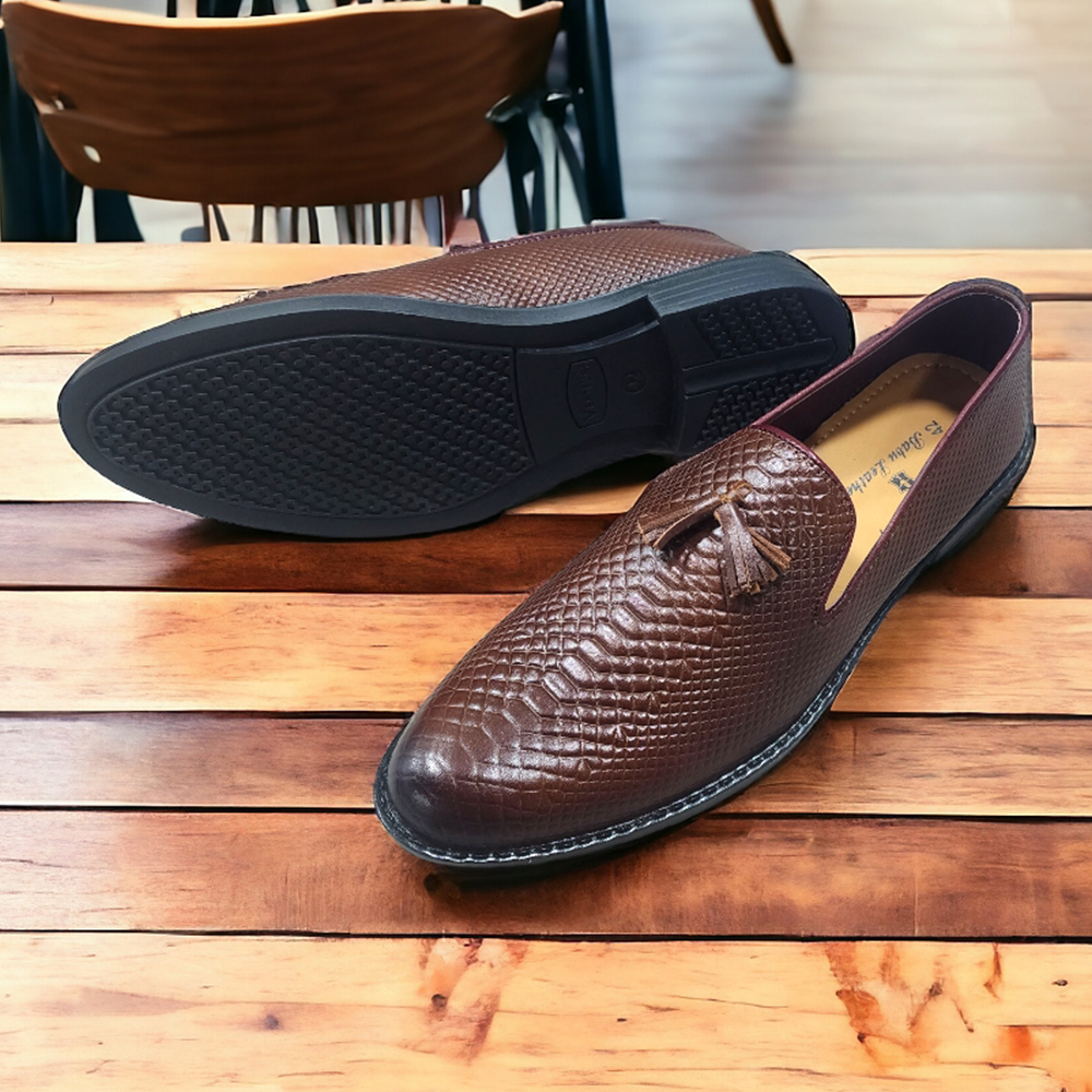 Leather Tarsel Loafer Shoe For Men - Chocolate