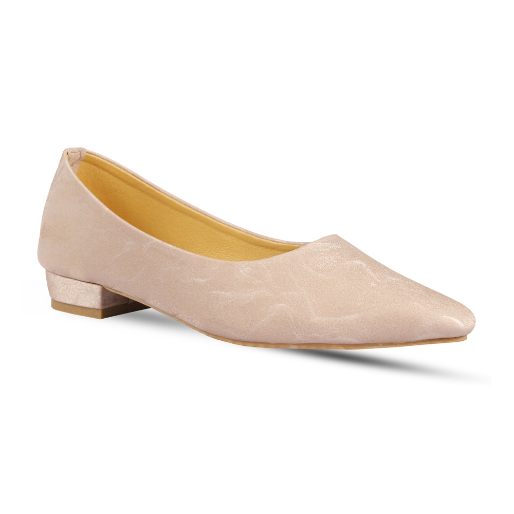 Ladies cream low heeled on sale shoes