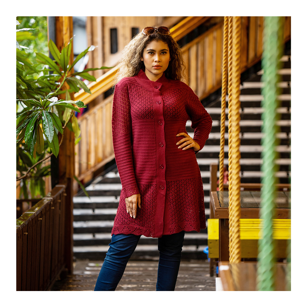 Acrylic Long Sleeve Hood Neck Ladies Sweater for Women Maroon