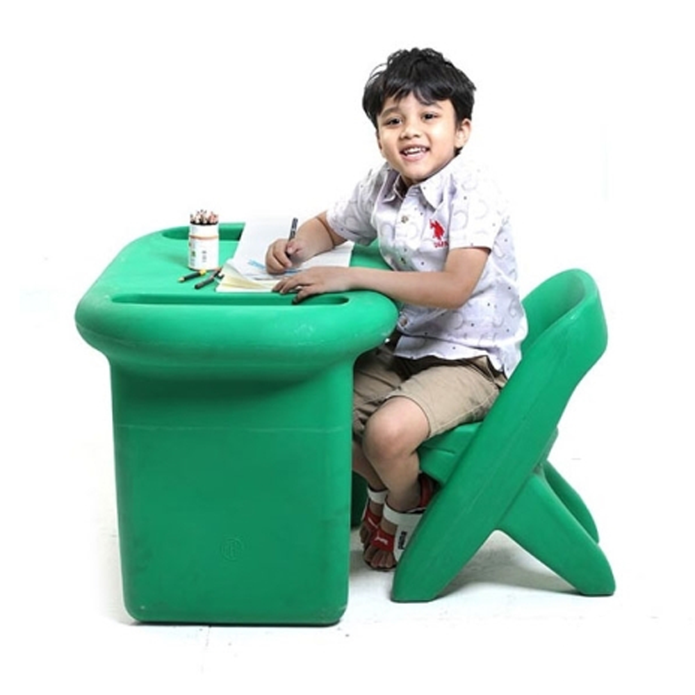 RFL Playtime Playtime Scholar Table With Chair - Green